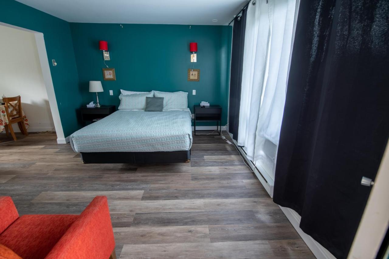 Motel Fleur De Lys Magog Exterior foto